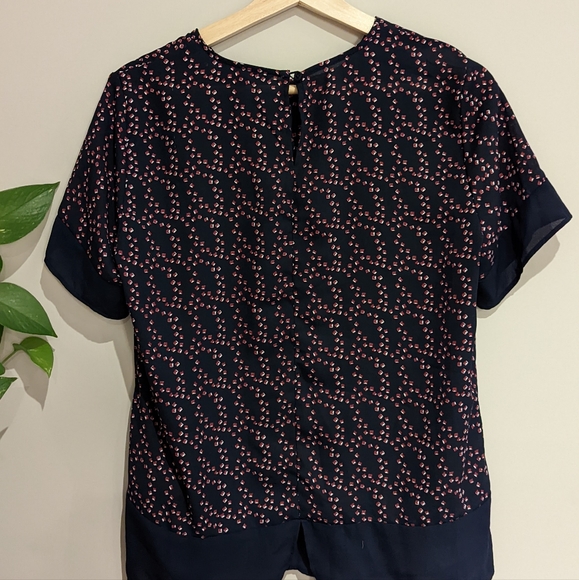 Banana Republic blouse - Picture 2 of 4